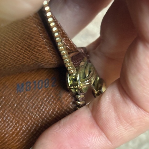 Auth Louis Vuitton monogram Sarah wallet Firm price - Picture 9 of 12